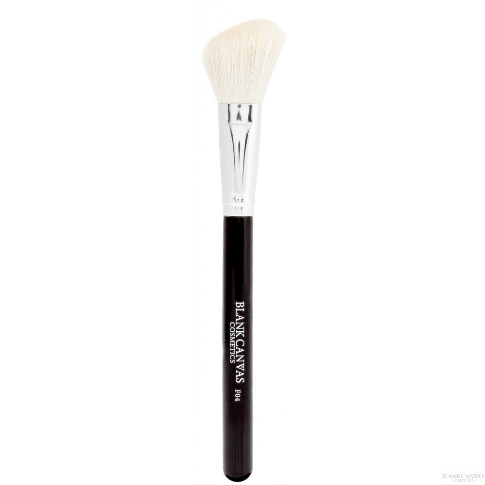 BC F04 Contour/Blush Brush